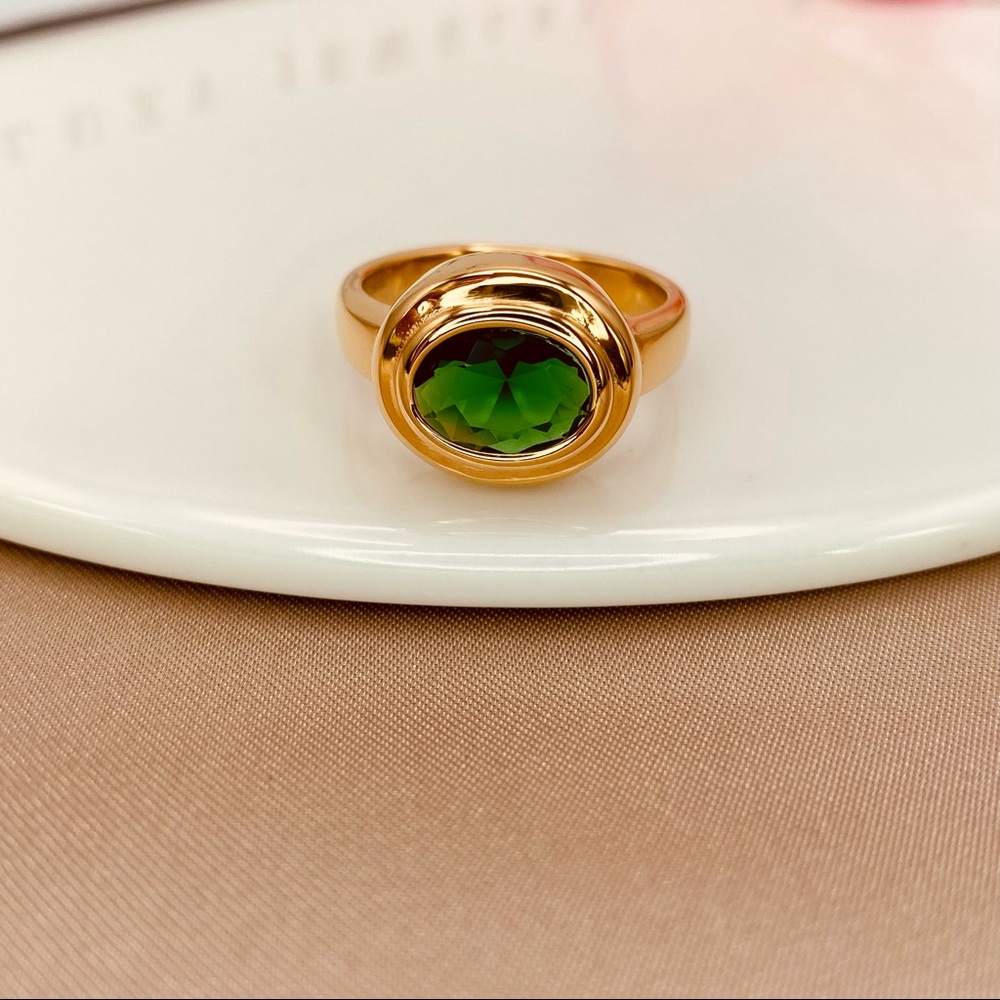 18K Gold Minimalist Green Oval Zircon Multilayered Three Dimensional Design Ring - Picture 5 of 12